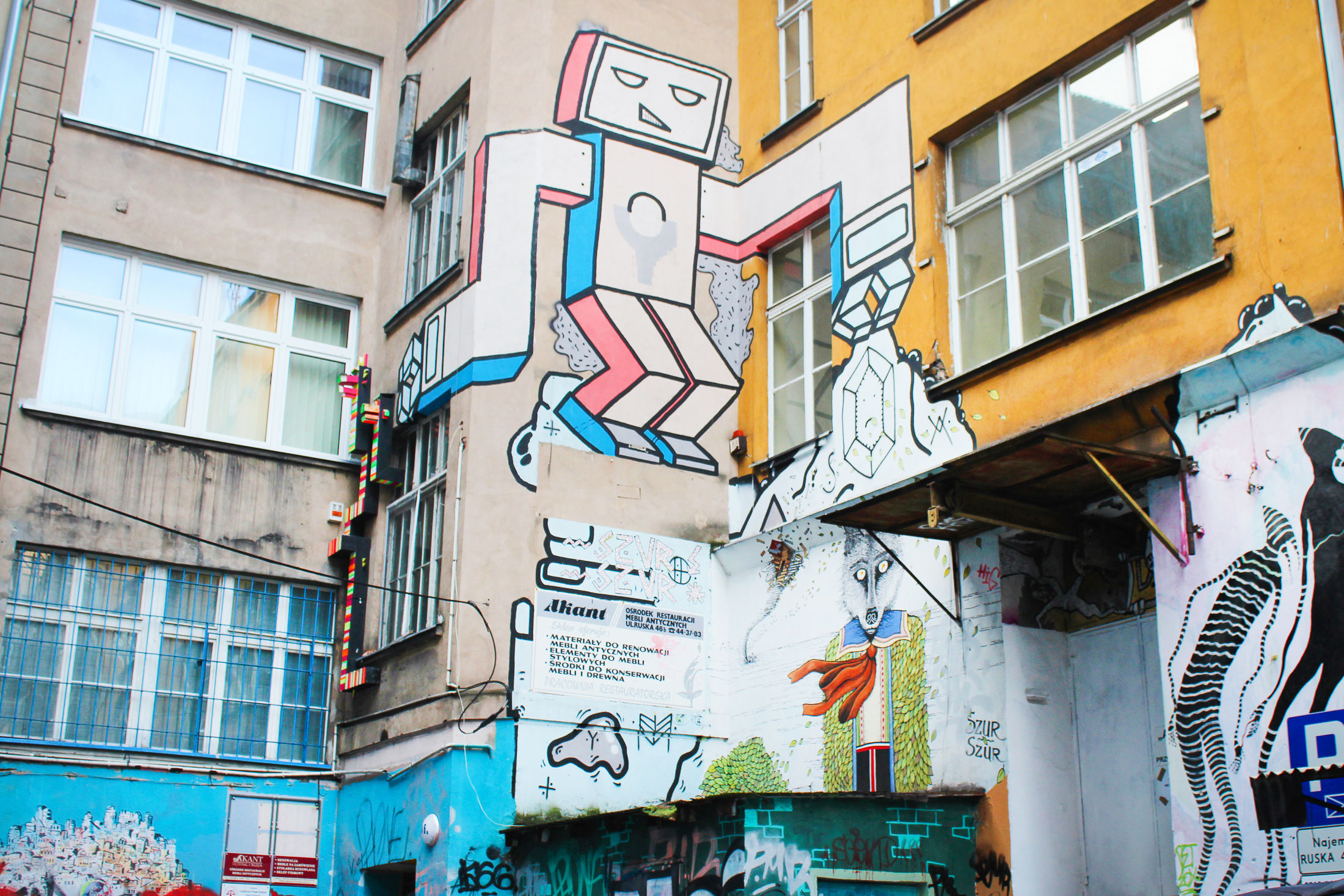 Finding Ruska Street Backyard: Wroclaw's secret alley of street art