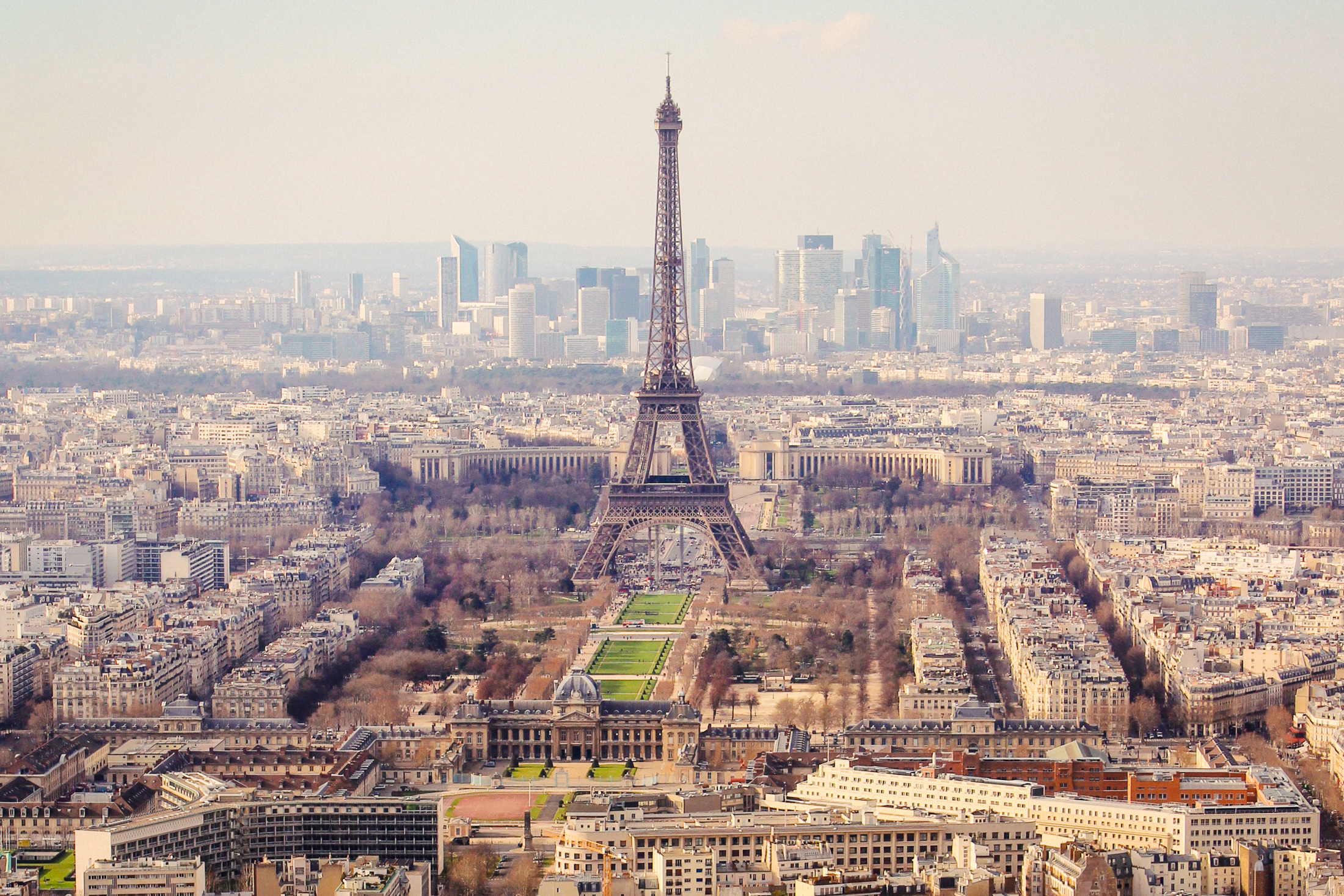 Do high expectations make travel disappointing?