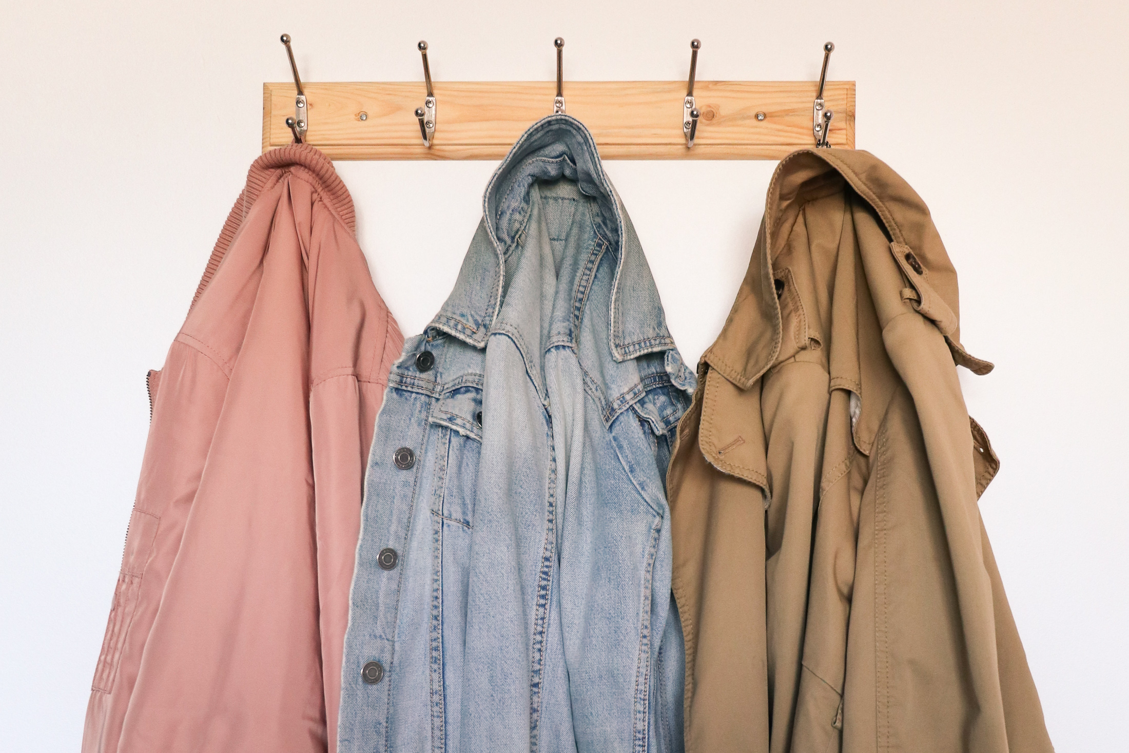 Mastering a minimalist wardrobe for travel